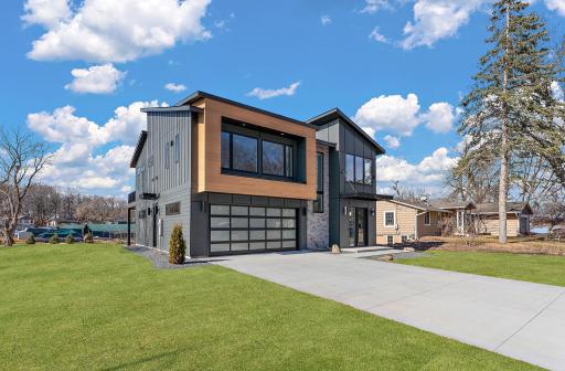 1717 Baywood Lane, Mound, MN 55364