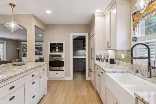 Amazing walk - in pantry space! Tons of storage space.