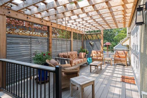 Spectacular side deck area - perfect for relaxing & entertaining with friends & family!