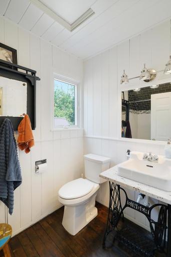 3845 Honeysuckle Road, Wayzata, MN 55391