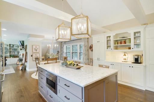 3845 Honeysuckle Road, Wayzata, MN 55391