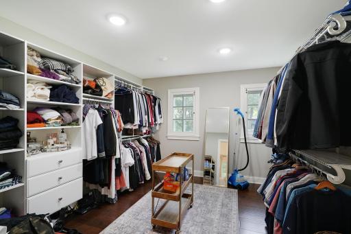 3845 Honeysuckle Road, Wayzata, MN 55391