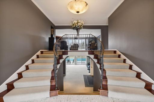 5700 Deville Drive, Edina, MN 55436