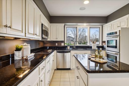 5700 Deville Drive, Edina, MN 55436