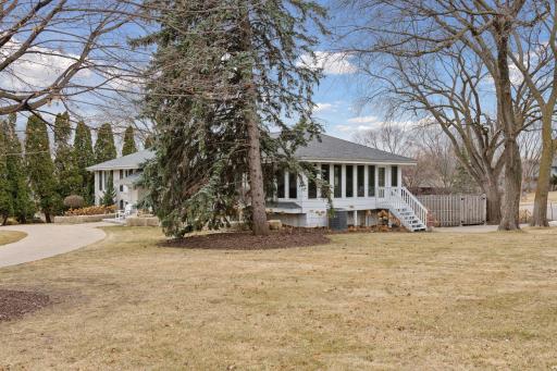 5700 Deville Drive, Edina, MN 55436