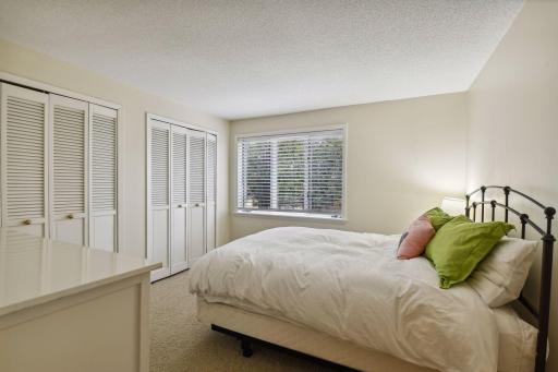 5700 Deville Drive, Edina, MN 55436