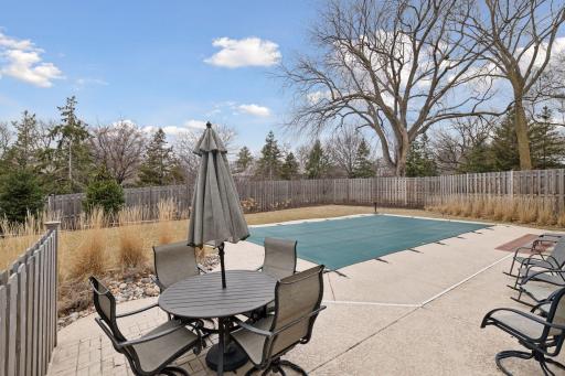 5700 Deville Drive, Edina, MN 55436