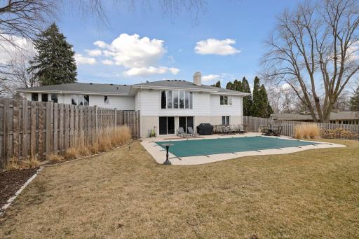 5700 Deville Drive, Edina, MN 55436