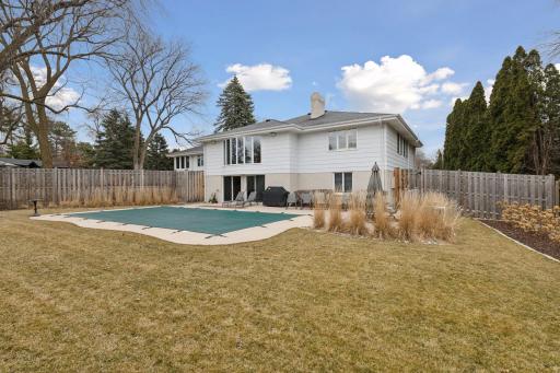 5700 Deville Drive, Edina, MN 55436
