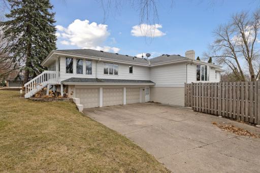 5700 Deville Drive, Edina, MN 55436