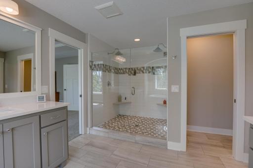 16515 56th Avenue N, Plymouth, MN 55446