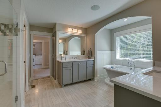 16515 56th Avenue N, Plymouth, MN 55446