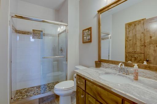 16515 56th Avenue N, Plymouth, MN 55446