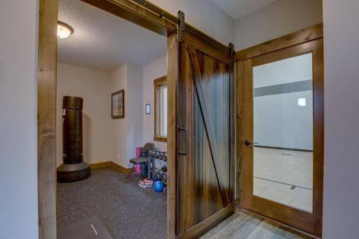 16515 56th Avenue N, Plymouth, MN 55446
