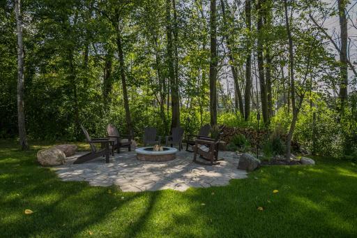 16515 56th Avenue N, Plymouth, MN 55446