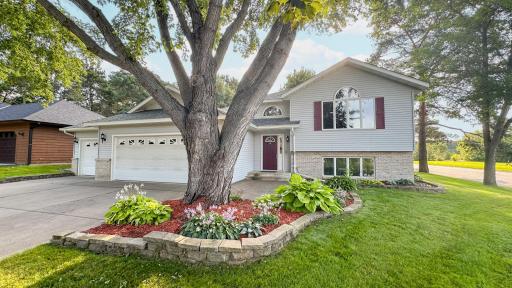 1892 E Highview Drive, Sauk Rapids, MN 56379