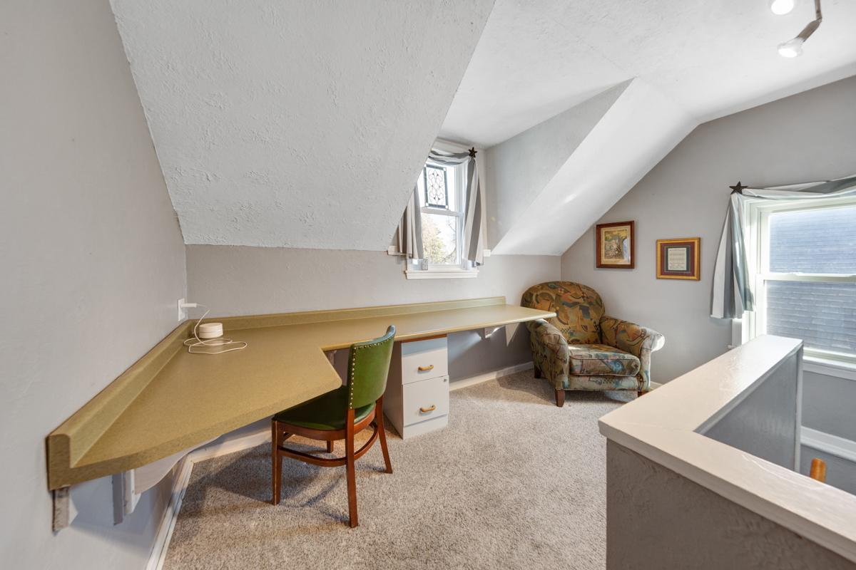 33 Loft_office.jpg