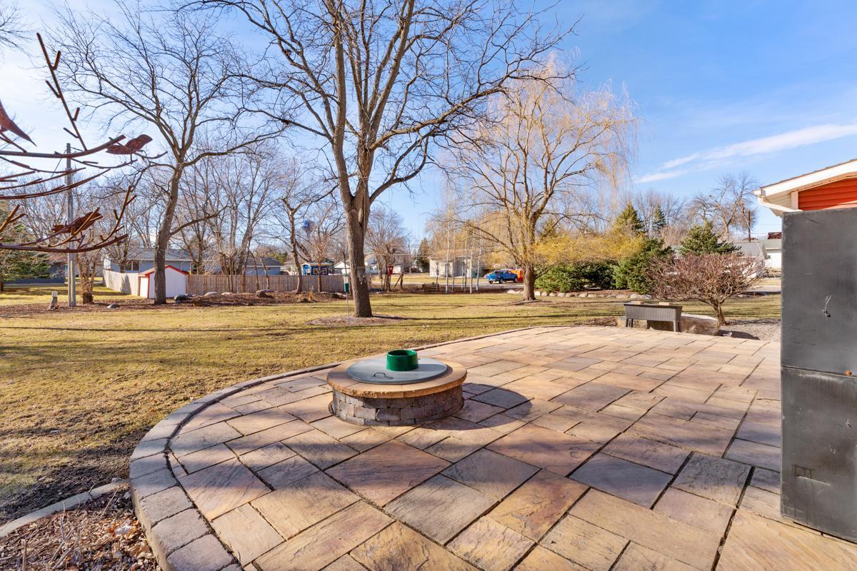 13 Patio.jpg