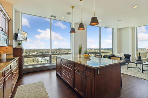 3209 Galleria, 1608, Edina, MN 55435