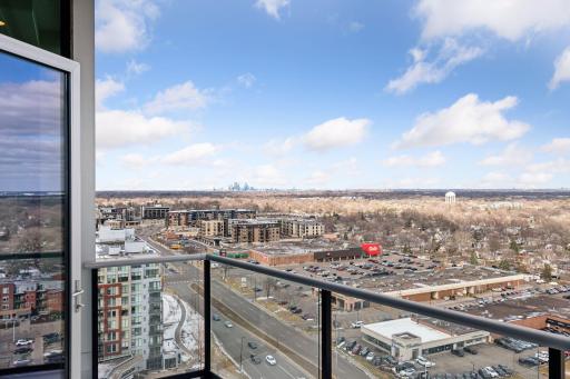3209 Galleria, 1608, Edina, MN 55435