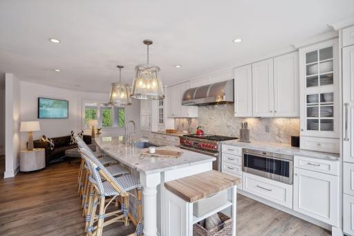 5131 Wooddale Glen, Edina, MN 55424