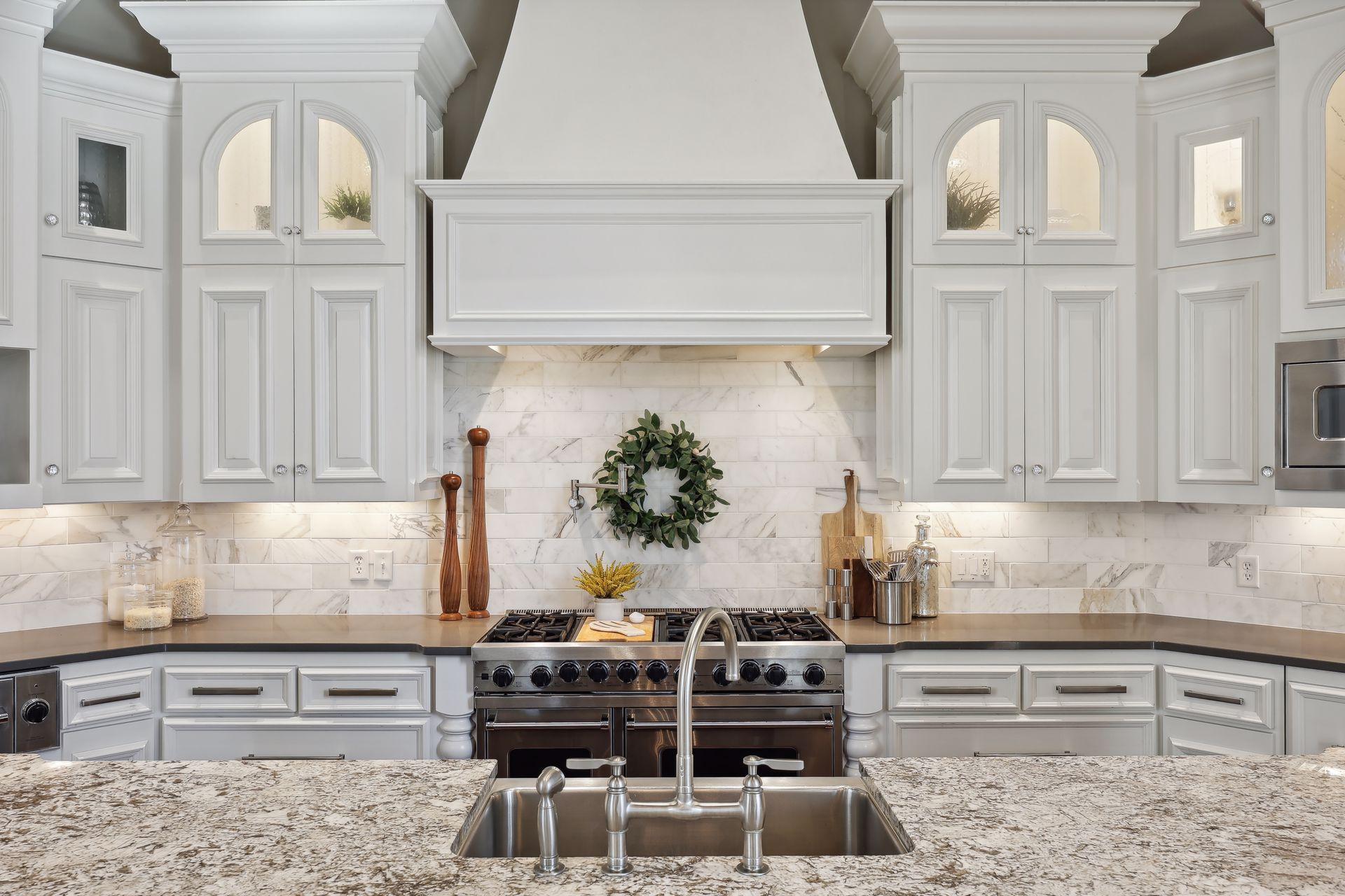 Large 6 burner Viking range