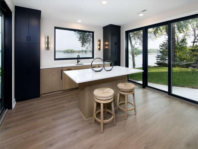5038 Condons St SE Prior Lake-small-063-065-Bar-666x500-72dpi.jpg