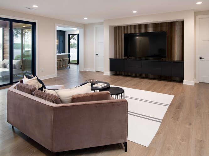 5038 Condons St SE Prior Lake-small-057-054-Family Room-666x500-72dpi.jpg