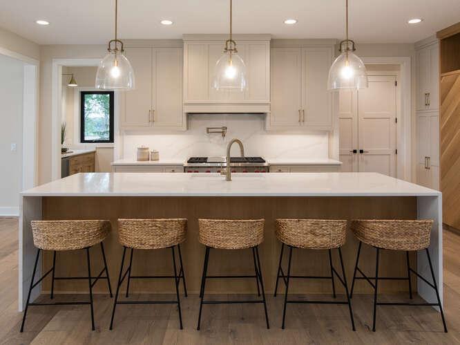 5038 Condons St SE Prior Lake-small-051-052-Kitchen-666x500-72dpi.jpg