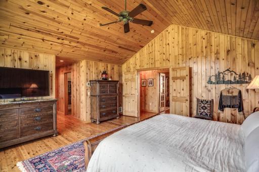 9130 Pioneer Trail, Loretto, MN 55357