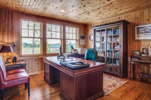 9130 Pioneer Trail, Loretto, MN 55357