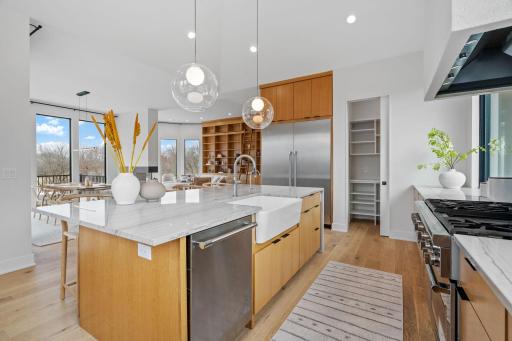 15 Stubbs Bay Road, Orono, MN 55359