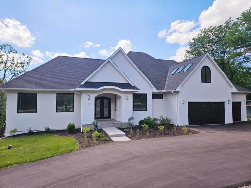 15 Stubbs Bay Road, Orono, MN 55359