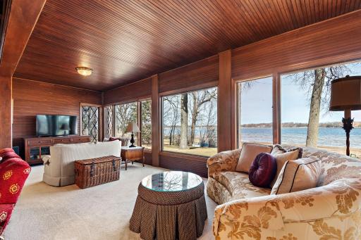 9 Lake View - Right-side View Closer-up.jpg