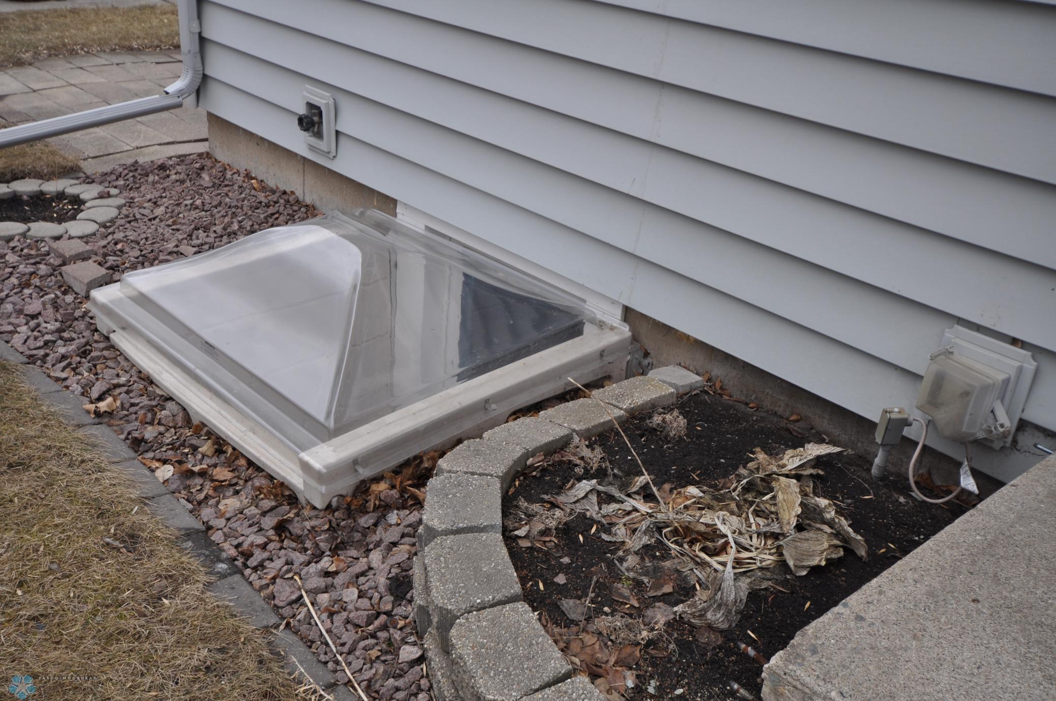 Escape window 3