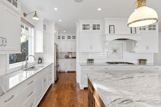 2805 Center Road, Wayzata, MN 55391