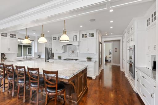 2805 Center Road, Wayzata, MN 55391