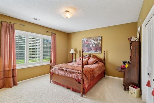 3rd bedroom with river views.