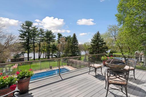 View from the maintenance free deck overlooking the Mississippi River!