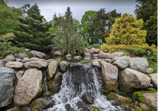 Oak Creek is minutes away from from the beautiful MN Landscape Arboretum. Offering miles of trails, nature, events all year round and more!