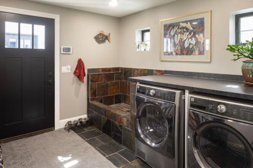 2815 Dean Parkway, Minneapolis, MN 55416