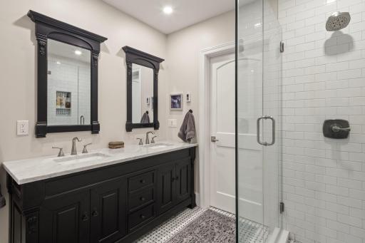 2815 Dean Parkway, Minneapolis, MN 55416
