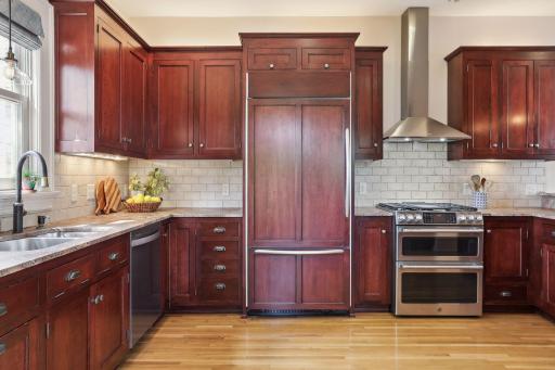 1811 Emerson Avenue S, Minneapolis, MN 55403
