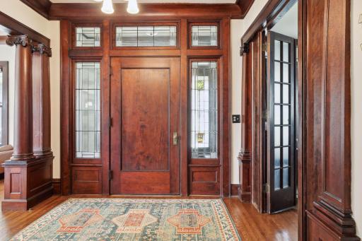 1811 Emerson Avenue S, Minneapolis, MN 55403