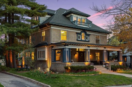 1811 Emerson Avenue S, Minneapolis, MN 55403