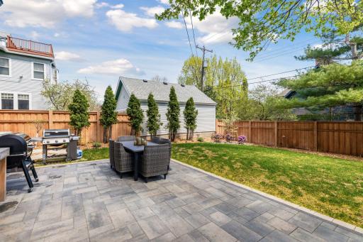 1811 Emerson Avenue S, Minneapolis, MN 55403