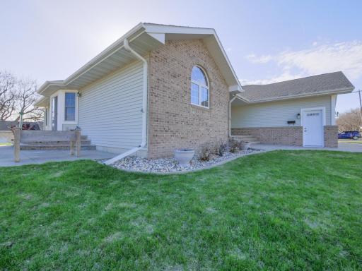 111 Montana Avenue, Morris, MN 56267