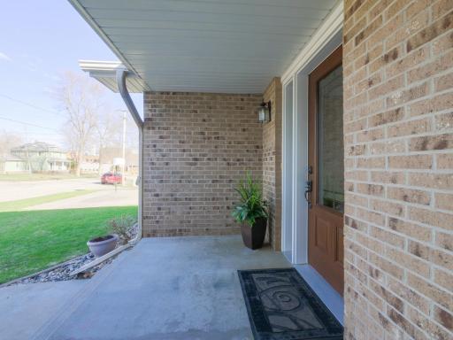 111 Montana Avenue, Morris, MN 56267