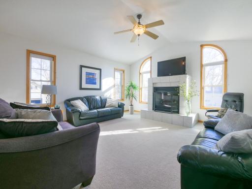111 Montana Avenue, Morris, MN 56267