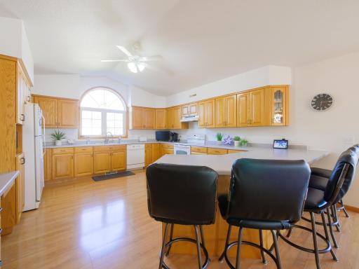 111 Montana Avenue, Morris, MN 56267